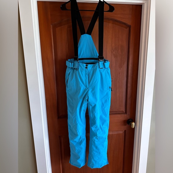 Ski or snowboarding jumper/pants. - Picture 1 of 3